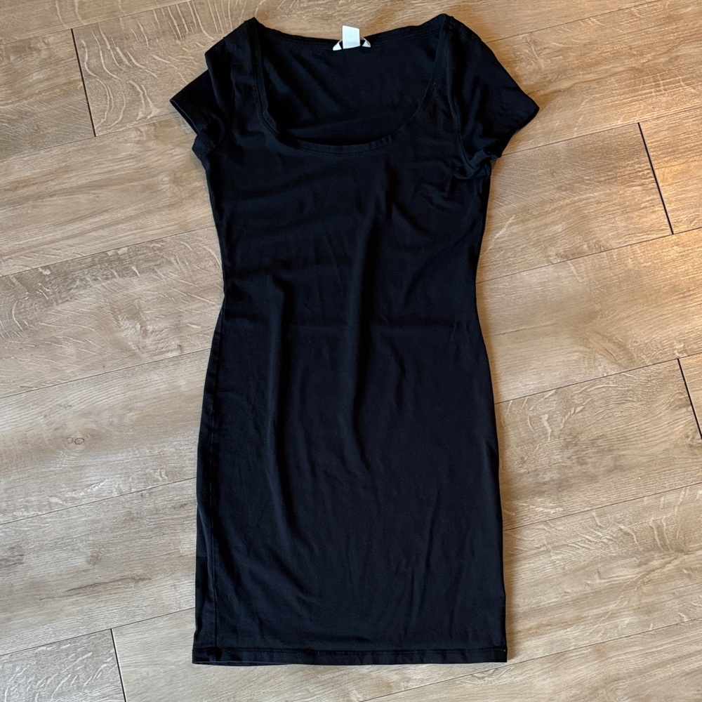 H&M Black T Shirt Dress Size XS